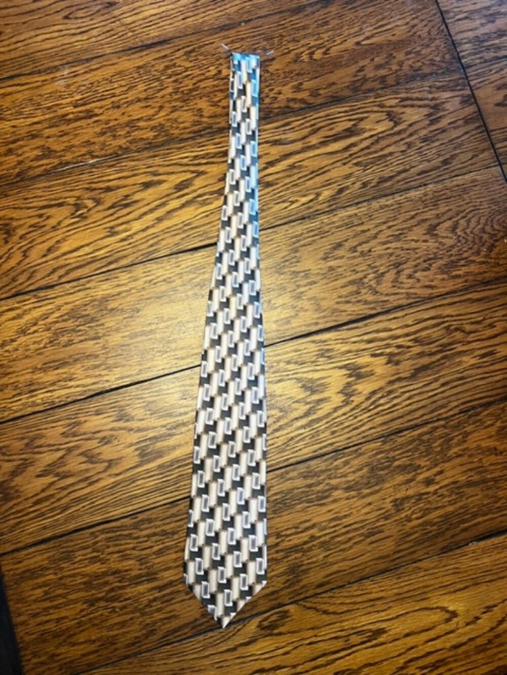 Men's 100% Silk Pierre Cardin Neck Tie, Brown & Tan Geo pattern. Ex Cond!